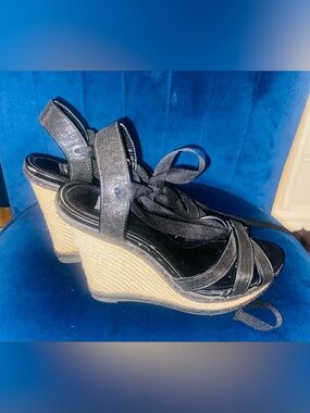 New White House Black Market Women’s Wedge Sandals